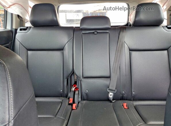 1V2LR2CA0KC587786 2019 VOLKSWAGEN ATLAS Серебряный Вид задних сидений