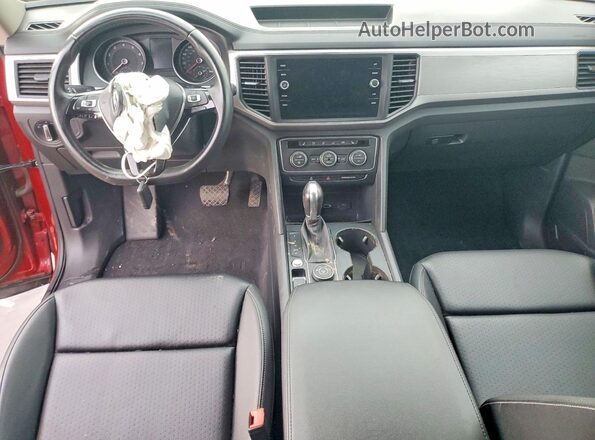 1V2LR2CA4KC559876 2019 VOLKSWAGEN ATLAS Red Widok deski rozdzielczej