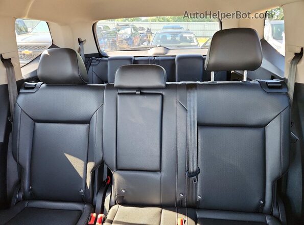 1V2LR2CA5KC515093 2019 VOLKSWAGEN ATLAS Silver Widok tylnych siedzeń