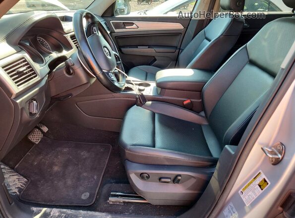 1V2LR2CA5KC515093 2019 VOLKSWAGEN ATLAS Silver Widok wnętrza z przodu