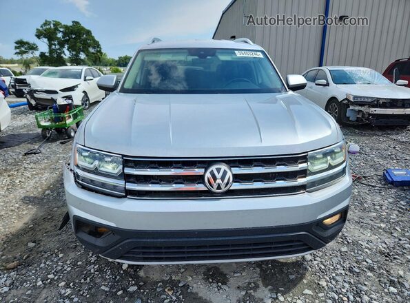 1V2LR2CA6JC501055 2018 VOLKSWAGEN ATLAS Silver Widok z przodu