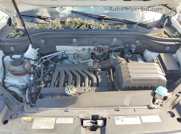 1V2LR2CA7JC586651 2018 VOLKSWAGEN ATLAS White Vista interior trasera