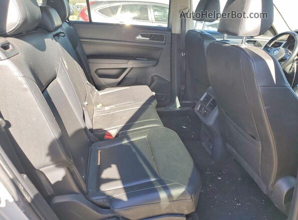 1V2LR2CA7KC517752 2019 VOLKSWAGEN ATLAS Silver Rear seats view