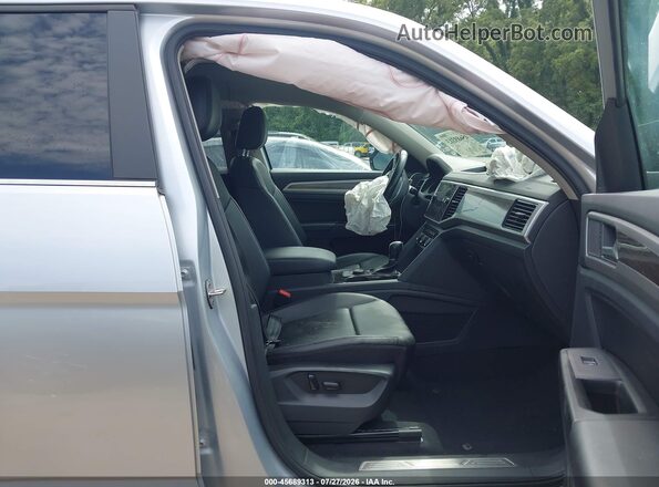 1V2MR2CA1JC596371 2018 VOLKSWAGEN ATLAS Gray Вид салону спереду