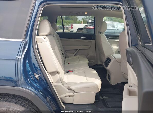 1V2MR2CA2JC535532 2018 VOLKSWAGEN ATLAS Blue Widok naklejki z numerem VIN