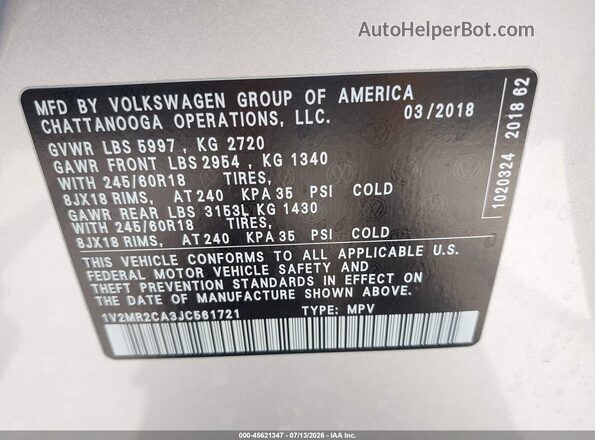 1V2MR2CA3JC561721 2018 VOLKSWAGEN ATLAS Silver Widok komory silnika