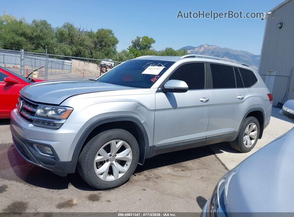1V2MR2CA3JC561721 2018 VOLKSWAGEN ATLAS Silver Widok wnętrza 360 stopni