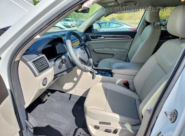 1V2MR2CA4KC526932 2019 VOLKSWAGEN ATLAS Белый Вид салона спереди