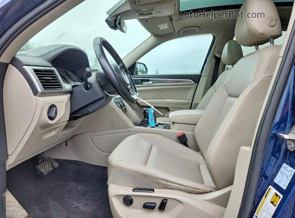 1V2MR2CA9JC528092 2018 VOLKSWAGEN ATLAS Blue Вид салону спереду
