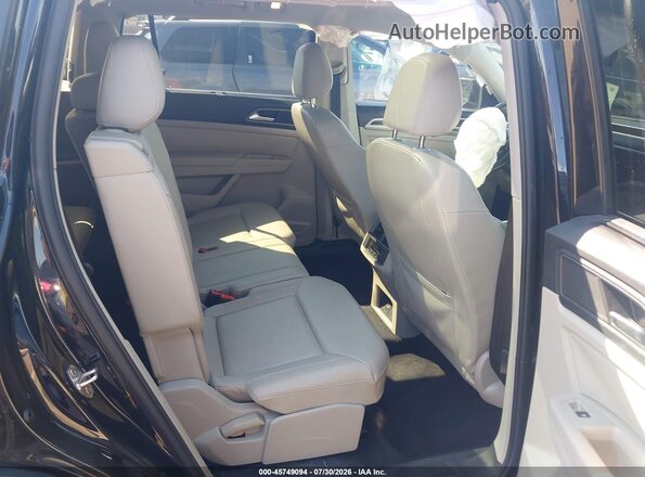 1V2MR2CAXJC536427 2018 VOLKSWAGEN ATLAS Black Widok naklejki z numerem VIN