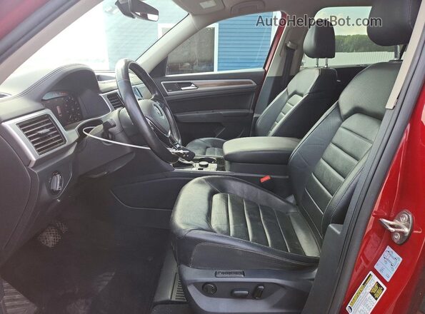 1V2NR2CA0JC523710 2018 VOLKSWAGEN ATLAS Red Widok wnętrza z przodu