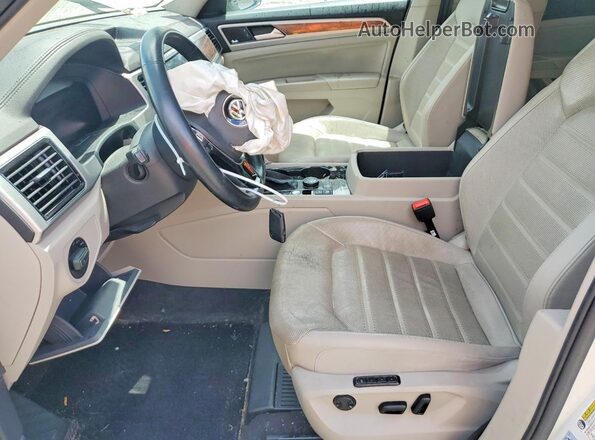 1V2NR2CA0JC587696 2018 VOLKSWAGEN ATLAS Two Tone Вид салону спереду