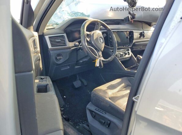 1V2NR2CA2KC521491 2019 VOLKSWAGEN ATLAS Silver Widok deski rozdzielczej