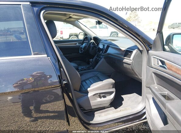 1V2NR2CA4KC563841 2019 VOLKSWAGEN ATLAS Черный Вид салона спереди