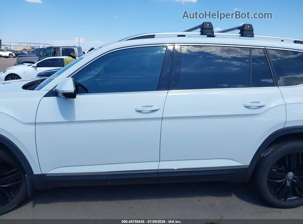 1V2NR2CA5JC595177 2018 VOLKSWAGEN ATLAS Белый Панорамный вид салона 360°