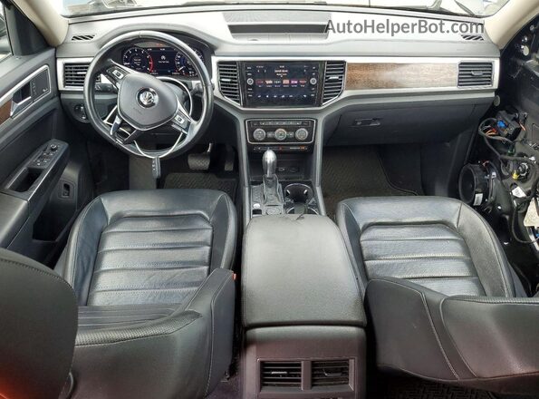 1V2NR2CA6JC560552 2018 VOLKSWAGEN ATLAS Black Widok deski rozdzielczej