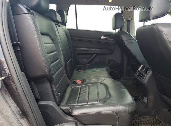 1V2NR2CA6JC560552 2018 VOLKSWAGEN ATLAS Black Widok wnętrza z tyłu
