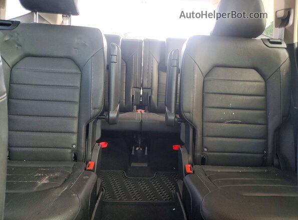 1V2NR2CA7KC545771 2019 VOLKSWAGEN ATLAS Blue Rear seats view