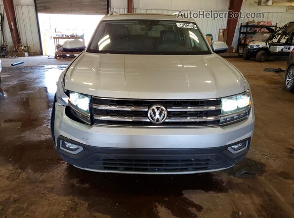 1V2NR2CA7KC561002 2019 VOLKSWAGEN ATLAS Silver Widok z przodu