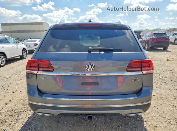 1V2NR2CAXKC566713 2019 VOLKSWAGEN ATLAS Gray Вид ззаду