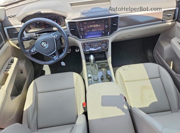 1V2RR2CA1KC605111 2019 VOLKSWAGEN ATLAS Blue Widok deski rozdzielczej