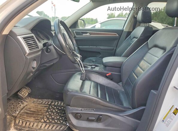 1V2RR2CA7JC578804 2018 VOLKSWAGEN ATLAS White Widok wnętrza z przodu