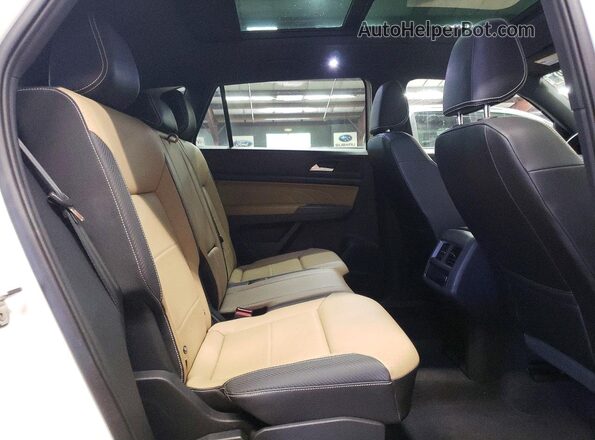 1V2SC2CA9PC222673 2023 VOLKSWAGEN ATLAS White უკანა სალონის ხედი