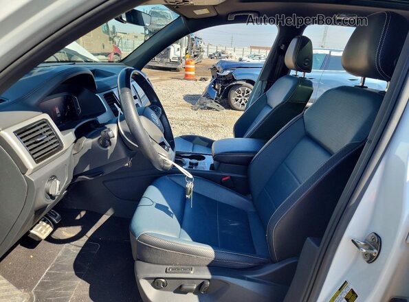 1V2SE2CA7MC233578 2021 VOLKSWAGEN ATLAS White Widok wnętrza z przodu