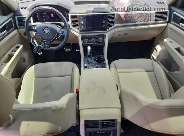 1V2SR2CA8KC600988 2019 VOLKSWAGEN ATLAS White Вид панелі приладів