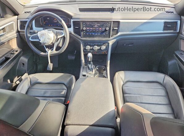 1V2TE2CA4MC211607 2021 VOLKSWAGEN ATLAS White Вид панелі приладів