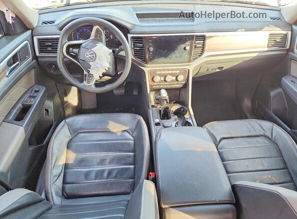 1V2TP2CA5MC609919 2021 VOLKSWAGEN ATLAS White Widok deski rozdzielczej