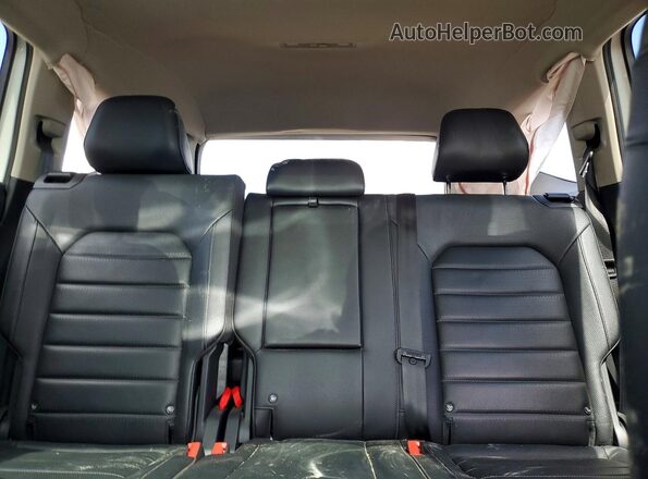 1V2TR2CA2JC575752 2018 VOLKSWAGEN ATLAS White Widok tylnych siedzeń