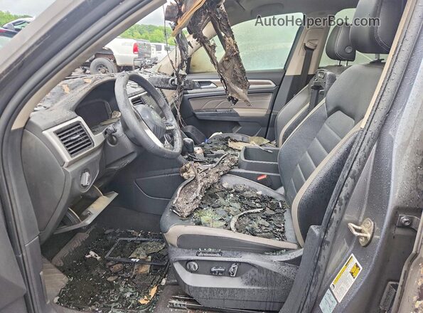 1V2TR2CA5MC540093 2021 VOLKSWAGEN ATLAS Пожар Вид салона спереди