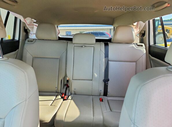 1V2UR2CA7KC581780 2019 VOLKSWAGEN ATLAS White უკანა სავარძლების ხედი