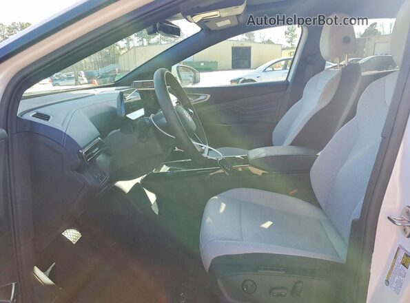 1V2VRPE85SC017816 2025 VOLKSWAGEN ID.4 White Вид салону спереду