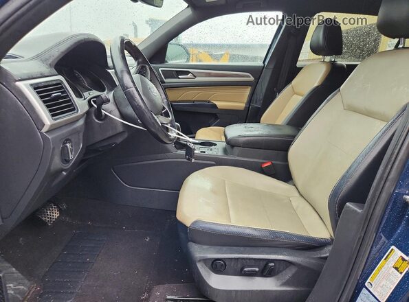 1V2WC2CA1MC217934 2021 VOLKSWAGEN ATLAS Blue Widok wnętrza z przodu