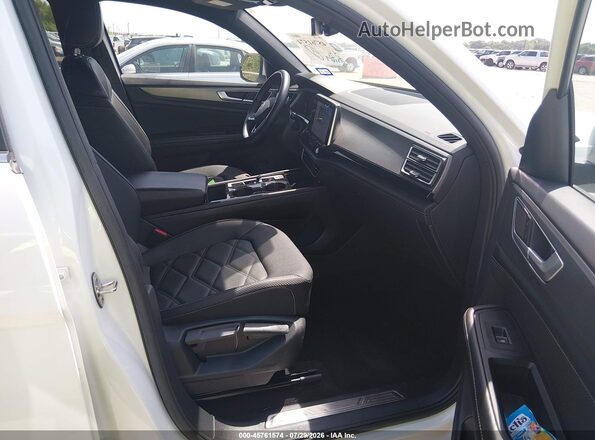 1V2WE2CA1RC240924 2024 VOLKSWAGEN ATLAS White Սալոնի դիմացի տեսք