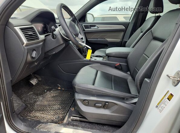 1V2WE2CA7PC224191 2023 VOLKSWAGEN ATLAS White Widok wnętrza z przodu