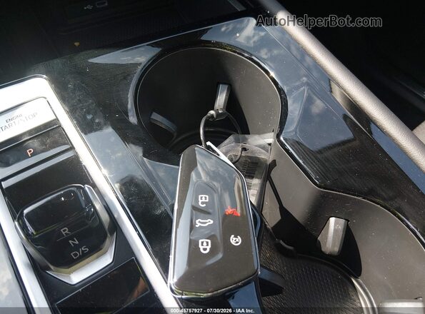 1V2WN2CA9TC562606 2026 VOLKSWAGEN ATLAS Серый Вид панели приборов