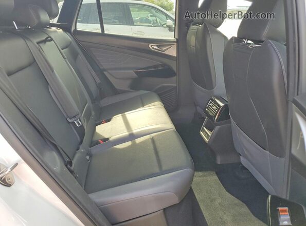 1V2WNPE87PC026850 2023 VOLKSWAGEN ID.4 Белый Вид задней части салона