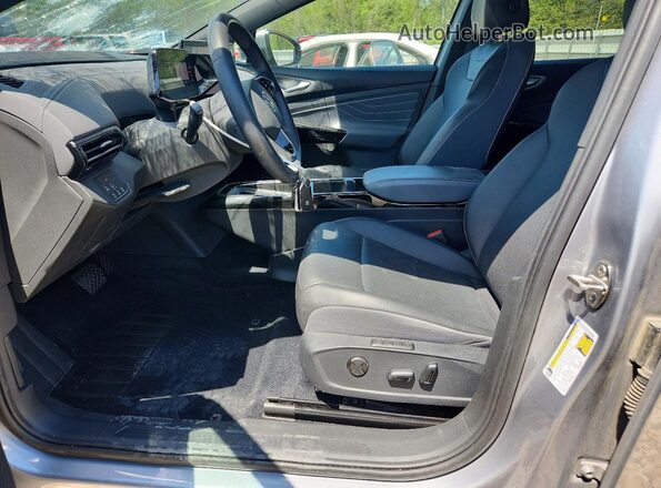 1V2WNPE88PC029238 2023 VOLKSWAGEN ID.4 Silver Widok wnętrza z przodu