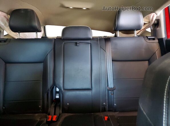 1V2WR2CA2PC521437 2023 VOLKSWAGEN ATLAS Red Вид задніх сидінь