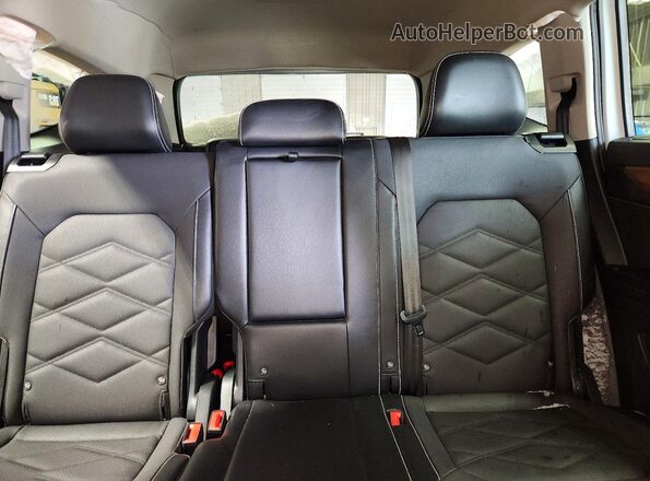 1V2WR2CA3RC535821 2024 VOLKSWAGEN ATLAS Белый Вид задних сидений
