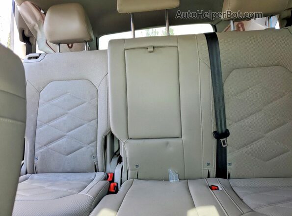 1V2WR2CA4SC545568 2025 VOLKSWAGEN ATLAS Серебряный Вид задних сидений