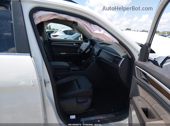 1V2WR2CA5NC523566 2022 VOLKSWAGEN ATLAS White Widok wnętrza z przodu