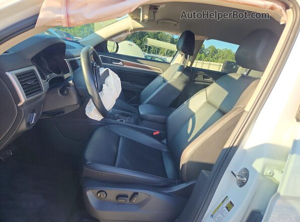 1V2WR2CA6KC509364 2019 VOLKSWAGEN ATLAS White Widok wnętrza z przodu