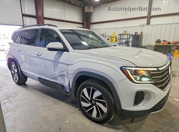 1V2WR2CAXRC584725 2024 VOLKSWAGEN ATLAS Белый Передняя правая четверть