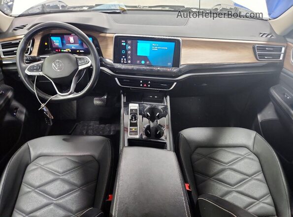 1V2WR2CAXRC584725 2024 VOLKSWAGEN ATLAS Белый Вид панели приборов