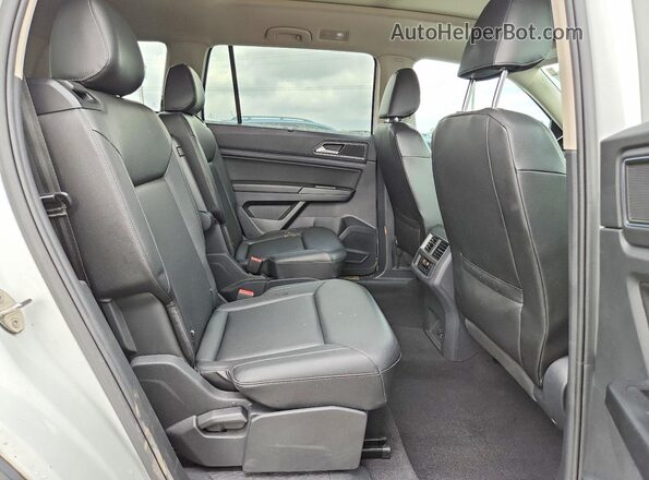 1V2XR2CA4KC562648 2019 VOLKSWAGEN ATLAS White Widok wnętrza z tyłu