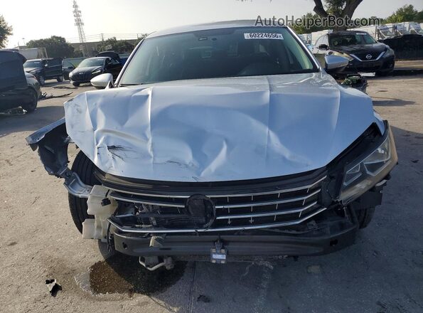 1VWAA7A31JC025652 2018 VOLKSWAGEN PASSAT Silver Вид спереду